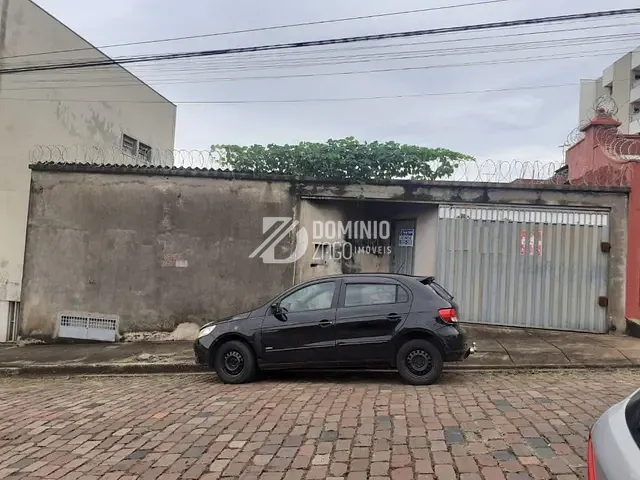Terreno com 551m², à venda, no bairro Nossa Senhora da Abadia em Uberaba