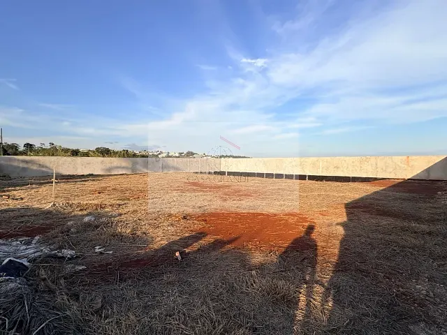 Terreno com 946m², à venda, no bairro Jardim Vale Verde em Rolândia