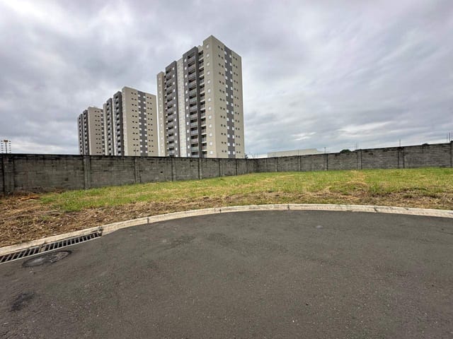Terreno com 465m², à venda, no bairro Parque Ortolândia em Hortolândia