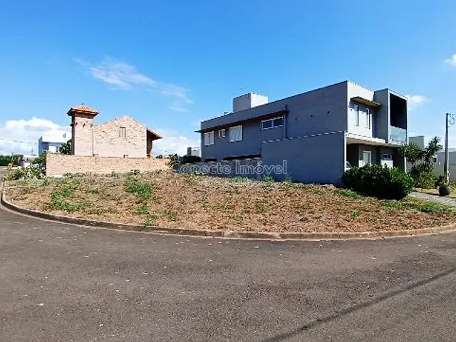 Terreno com 307m², à venda, no bairro Resedás em Holambra