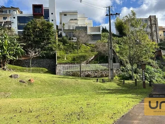 Terreno à venda, no bairro Pilarzinho em Curitiba