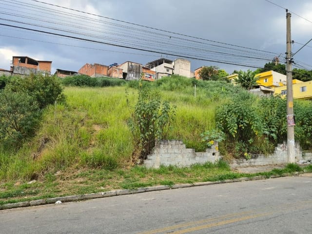 Terreno com 3000m², à venda, no bairro Jardim Sabrina (Fazendinha) em Santana de Parnaíba