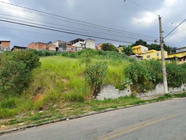 Terreno com 3000m², à venda, no bairro Jardim Sabrina (Fazendinha) em Santana de Parnaíba