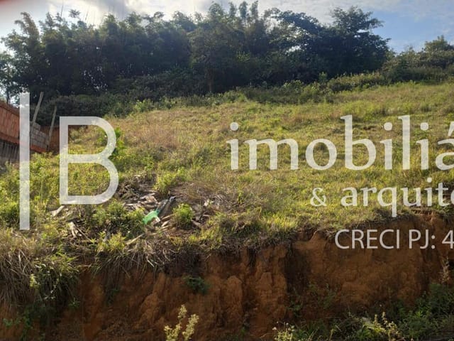 Terreno com 200m², à venda, no bairro FLORESTA em CATAGUASES