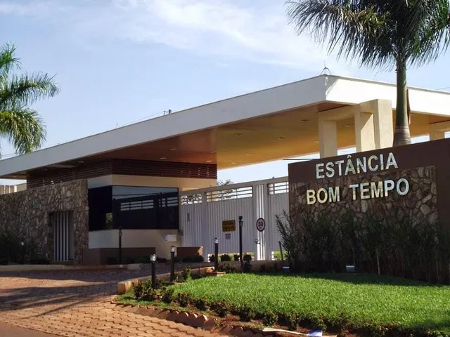 Terreno com 2600m², à venda, no bairro Estância Bom Tempo em Londrina