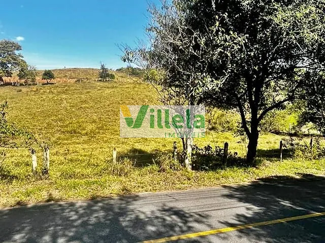 Terreno com 3000m², à venda, no bairro Figuiera Grande em Guararema