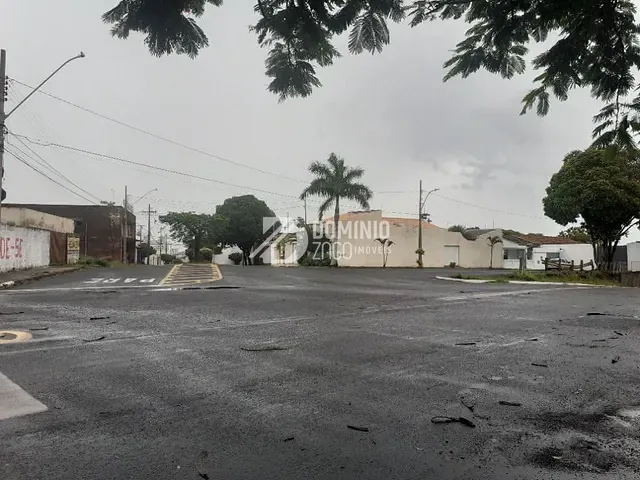 Terreno com 1097m², à venda, no bairro Boa Vista em Uberaba