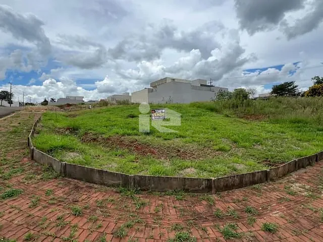 Terreno com 307m², à venda, no bairro Residencial Belmonte em Rolândia