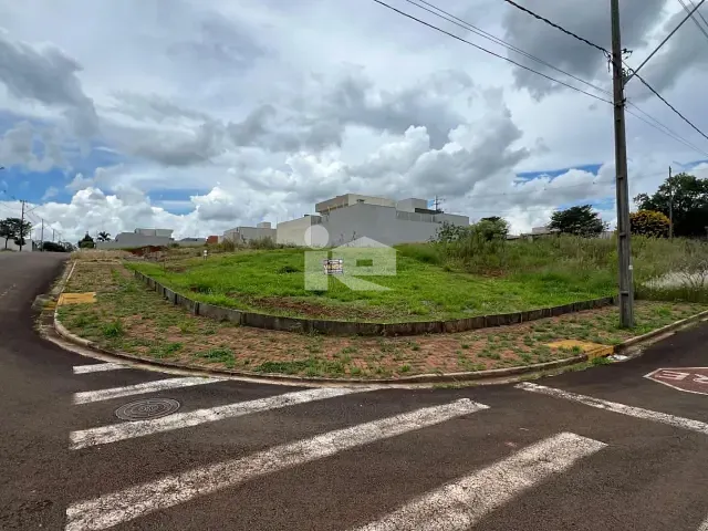 Terreno com 307m², à venda, no bairro Residencial Belmonte em Rolândia