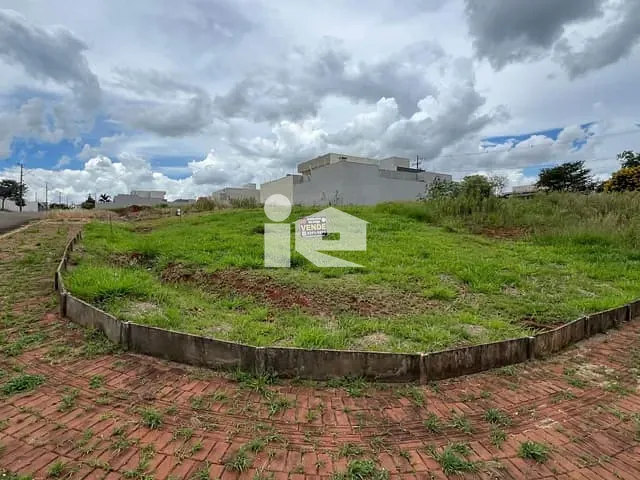 Terreno com 307m², à venda, no bairro Residencial Belmonte em Rolândia