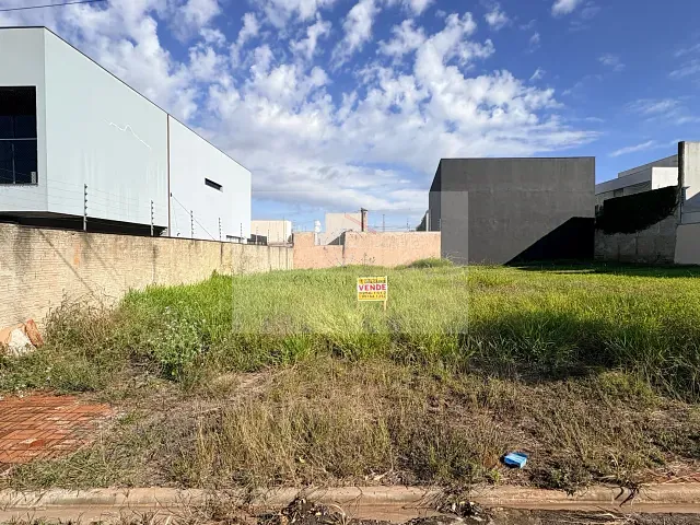 Terreno com 300m², à venda, no bairro Belmonte em Rolândia