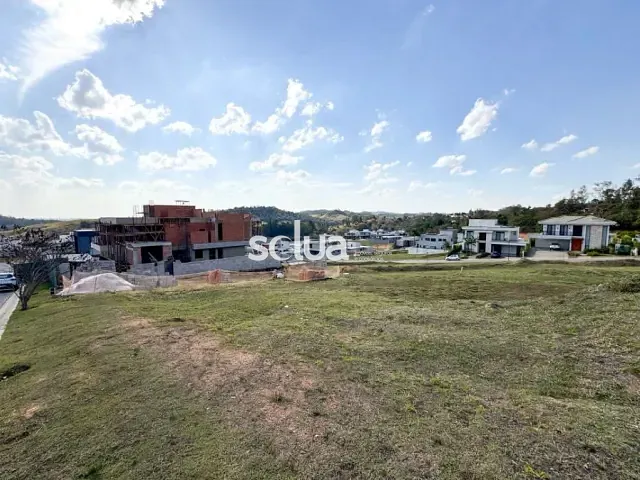 Terreno com 602m², à venda, no bairro Santa Cândida em Vinhedo