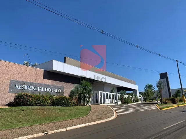 Terreno com 561m², à venda, no bairro Jardim Carlos Gomes em Pirassununga