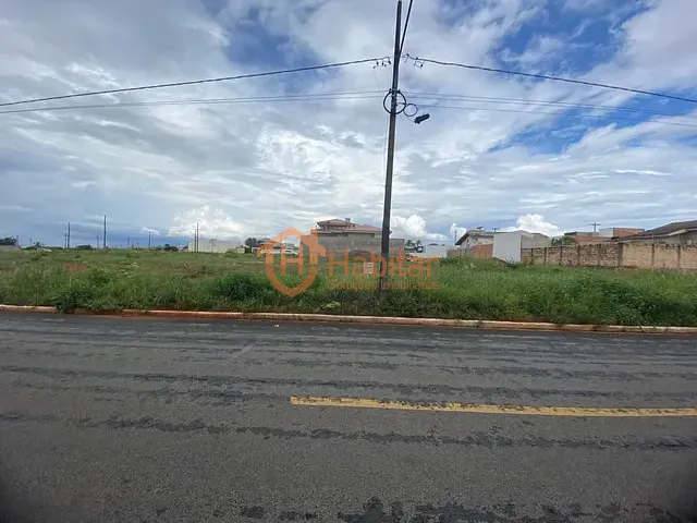 Terreno com 450m², à venda, no bairro Jardim Aurora em Sorriso