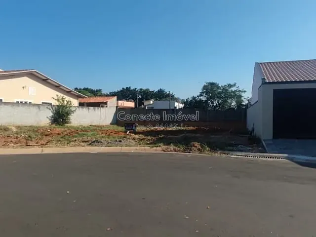 Terreno com 380m², à venda, no bairro Jardim das Tulipas em Holambra