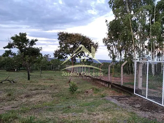 Terreno com 450m², à venda, no bairro Centro em Chapada Dos Guimarães