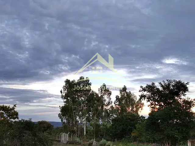 Terreno com 450m², à venda, no bairro Centro em Chapada Dos Guimarães