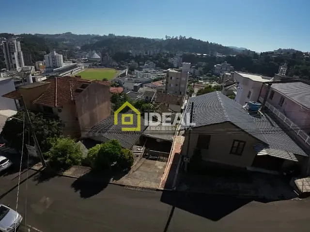 Terreno com 420m², à venda, no bairro Centro em Concórdia