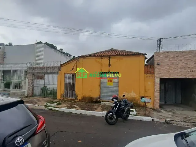Terreno com 430m², à venda, no bairro Centro em Teresina