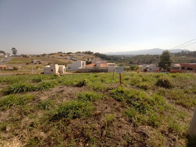 Terreno com 317m², à venda, no bairro Loteamento Portal da Aliança em São João da Boa Vista