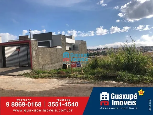 Terreno com 275m², à venda, no bairro Jardim Limoeiro em Guaxupé