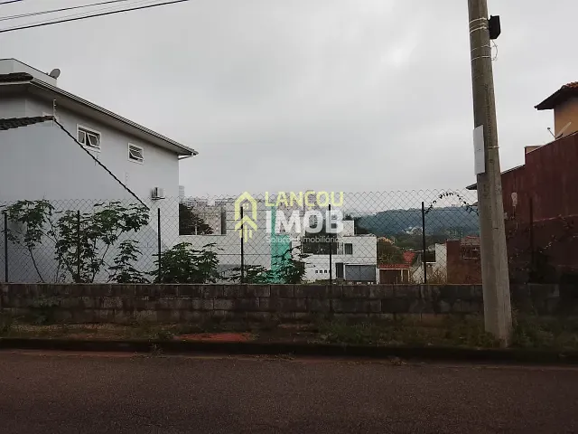 Terreno com 350m², à venda, no bairro Jardim das Samambaias em Jundiaí