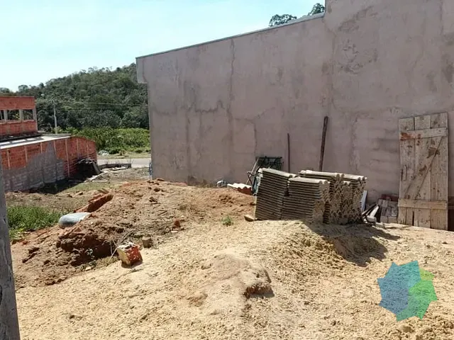 Terreno com 200m², à venda, no bairro Residencial Parque Laguna em Salto