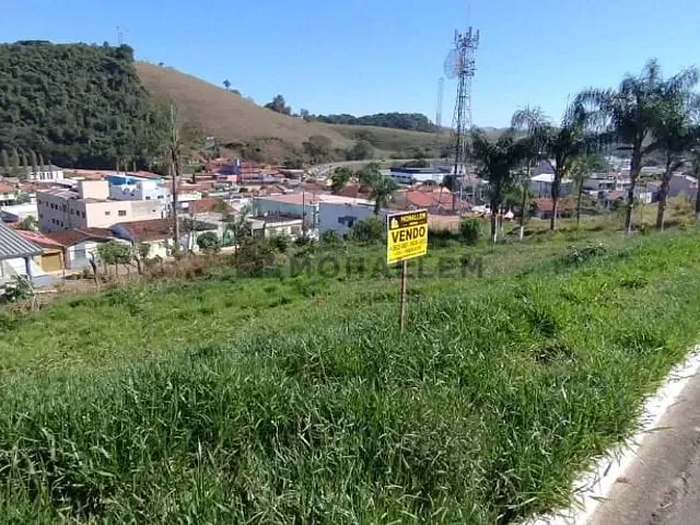Terreno com 239m², à venda, no bairro Jardim Panorama em Piranguinho