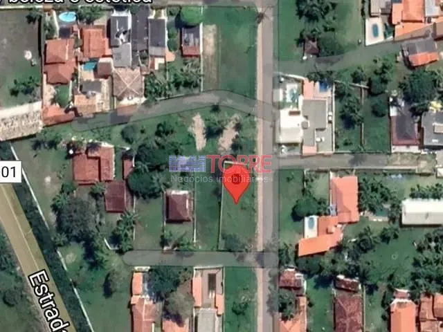 Terreno com 710m², à venda, no bairro Olivença em Ilhéus