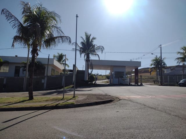 Terreno com 300m², à venda, no bairro Loteamento Fechado Jardim Pôr do Sol em São João da Boa Vista