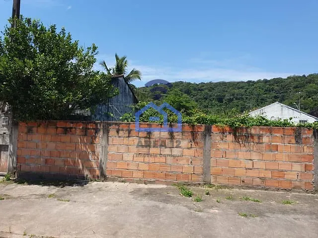 Terreno com 250m², à venda, no bairro Massaguaçu em Caraguatatuba