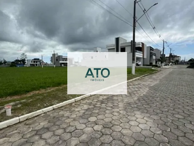 Terreno com 360m², à venda, no bairro universitário em Tijucas