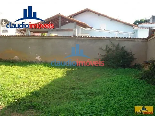 Terreno à venda, no bairro Vila Santa Cecília em Volta Redonda