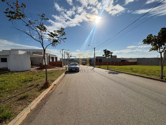 Terreno com 250m², à venda, no bairro Jardim São Lucas II em Salto de Pirapora