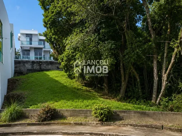 Terreno com 318m², à venda, no bairro Horto Santo Antonio em Jundiaí