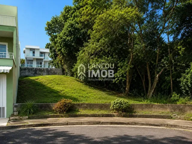 Terreno com 318m², à venda, no bairro Horto Santo Antonio em Jundiaí