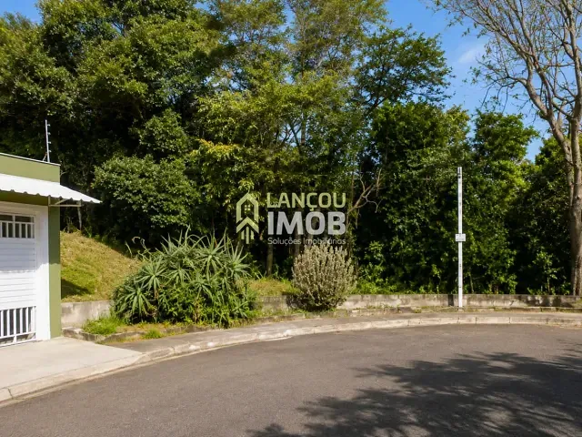 Terreno com 318m², à venda, no bairro Horto Santo Antonio em Jundiaí