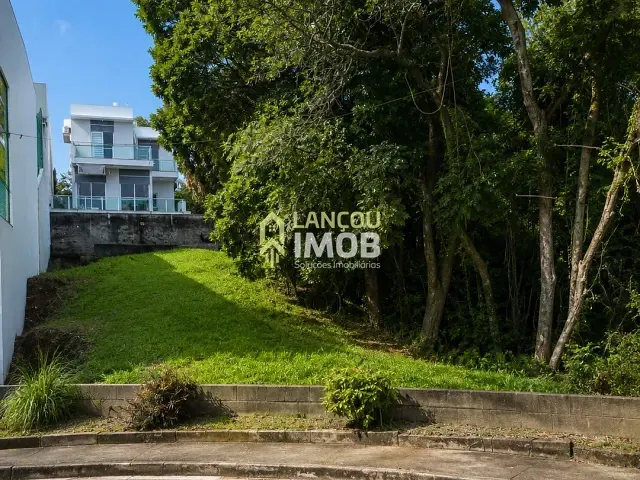 Terreno com 318m², à venda, no bairro Horto Santo Antonio em Jundiaí
