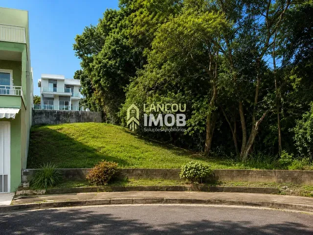 Terreno com 318m², à venda, no bairro Horto Santo Antonio em Jundiaí