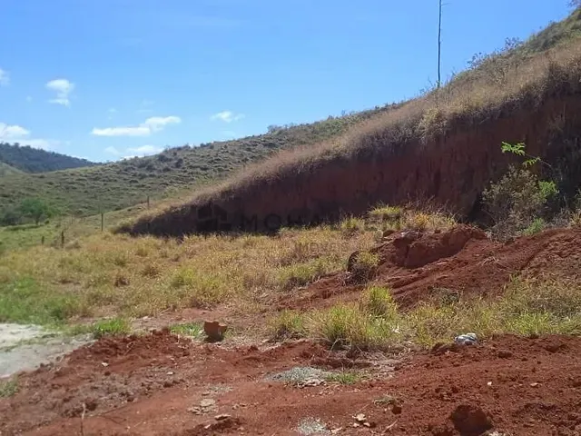 Terreno com 325m², à venda, no bairro Capetinga em Itajubá