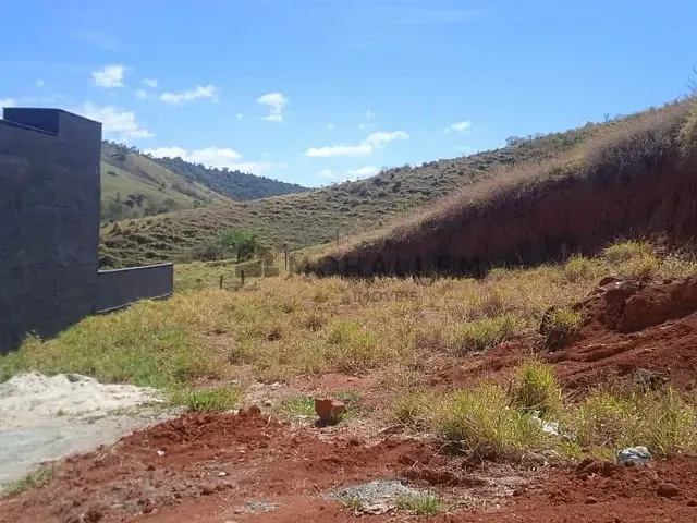 Terreno com 325m², à venda, no bairro Capetinga em Itajubá