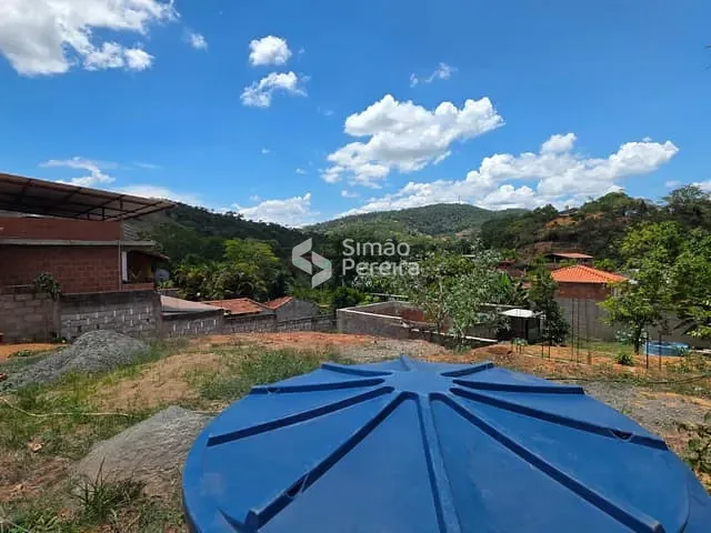Terreno com 730m², à venda, no bairro Balança em Simão Pereira