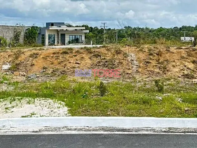Terreno com 450m², à venda, no bairro Nossa Senhora da Vitória em Ilhéus