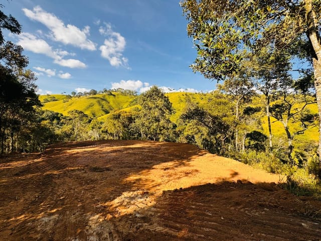 Terreno com 20000m², à venda, no bairro Serra dos Rodrigues  em Cambuí