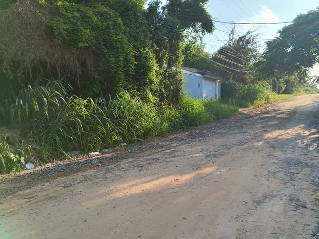 Terreno com 607m², à venda, no bairro Jardim Atlântico Oeste (Itaipuaçu) em Maricá