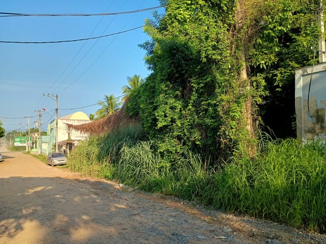 Terreno com 607m², à venda, no bairro Jardim Atlântico Oeste (Itaipuaçu) em Maricá
