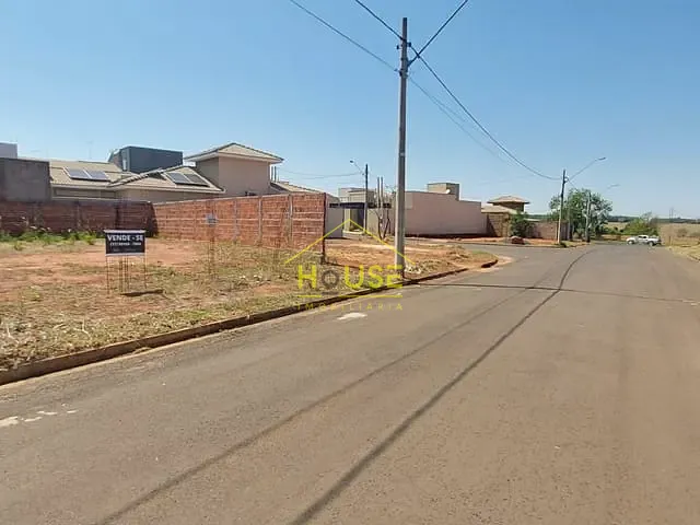 Terreno com 217m², à venda, no bairro Parque Cidade Jardim em Votuporanga