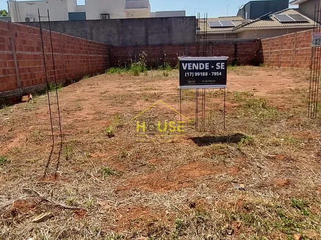 Terreno com 217m², à venda, no bairro Parque Cidade Jardim em Votuporanga