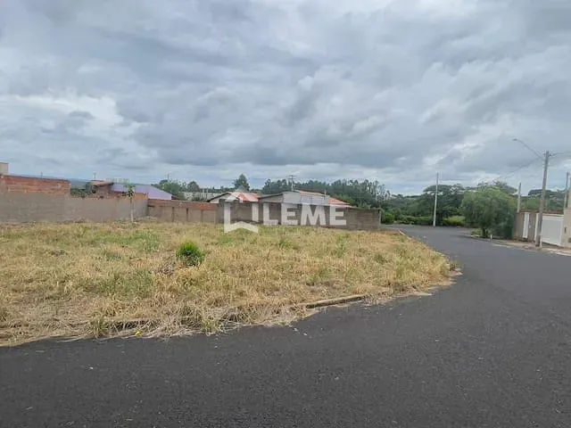 Terreno com 425m², à venda, no bairro Loteamento Residencial e Comercial Jardim Lago dos Ipês em Mococa