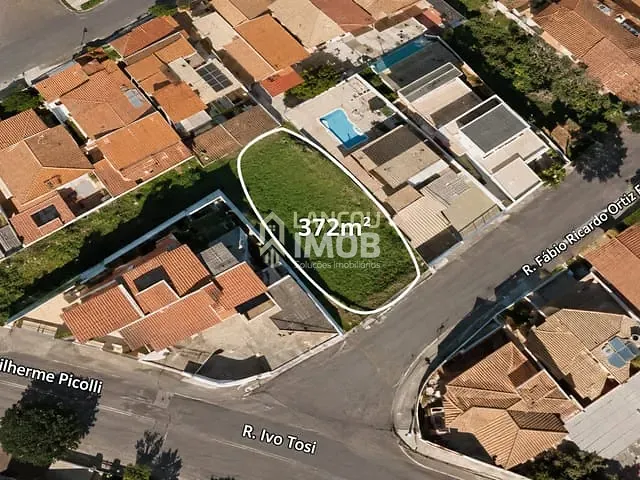 Terreno com 372m², à venda, no bairro Horto Santo Antonio em Jundiaí